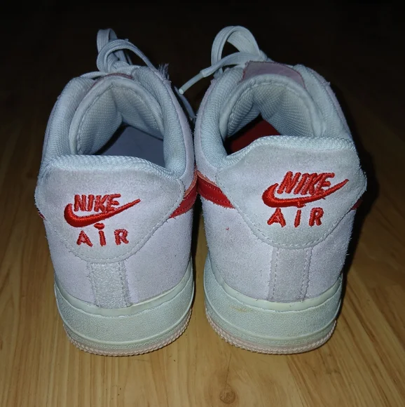 Nike Valentine Air Force 1s size 8.5 - Picture 4 of 6